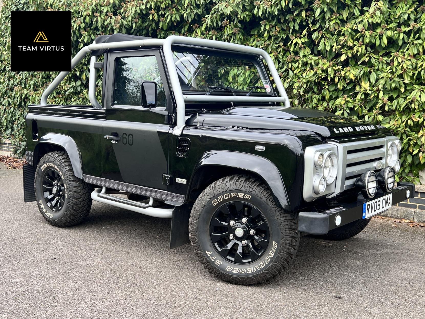 Land Rover Defender 90 2.4 TDCi Pickup 2dr Diesel Manual 4WD SWB Euro 4 (122 bhp)