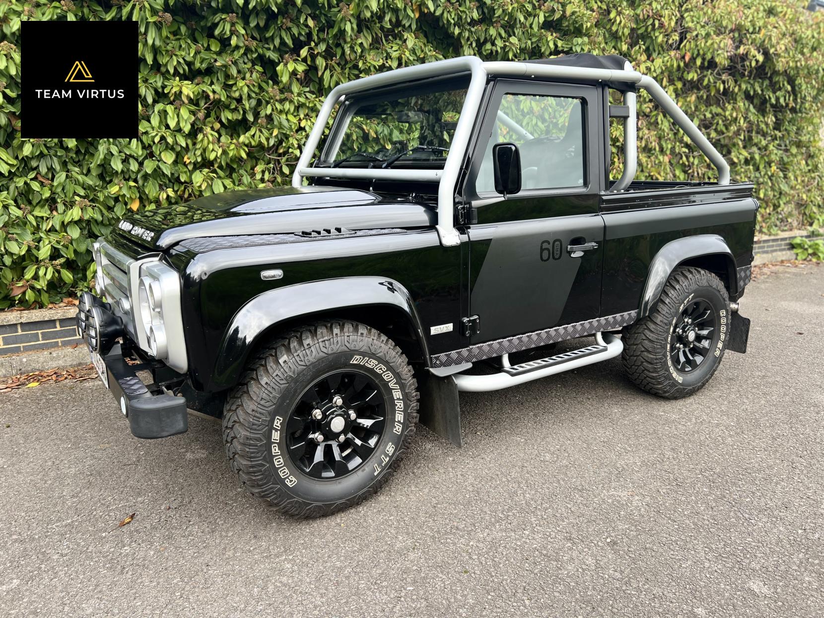 Land Rover Defender 90 2.4 TDCi Pickup 2dr Diesel Manual 4WD SWB Euro 4 (122 bhp)