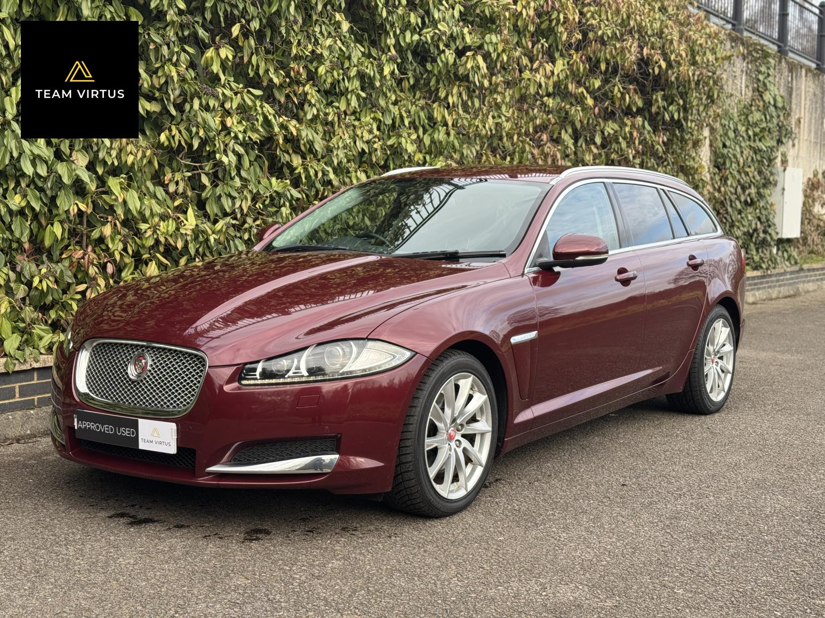 Jaguar XF 2.2d Premium Luxury Sportbrake 5dr Diesel Auto Euro 5 (s/s) (200 ps)