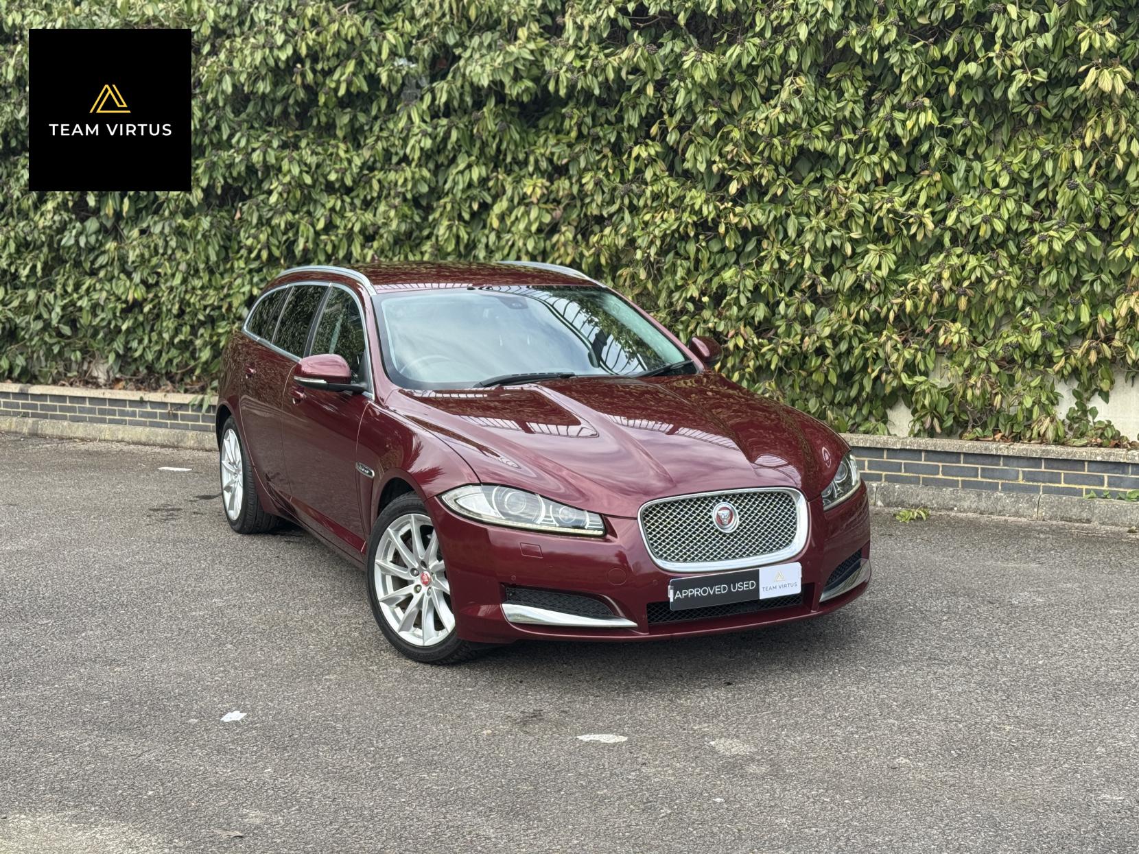 Jaguar XF 2.2d Premium Luxury Sportbrake 5dr Diesel Auto Euro 5 (s/s) (200 ps)