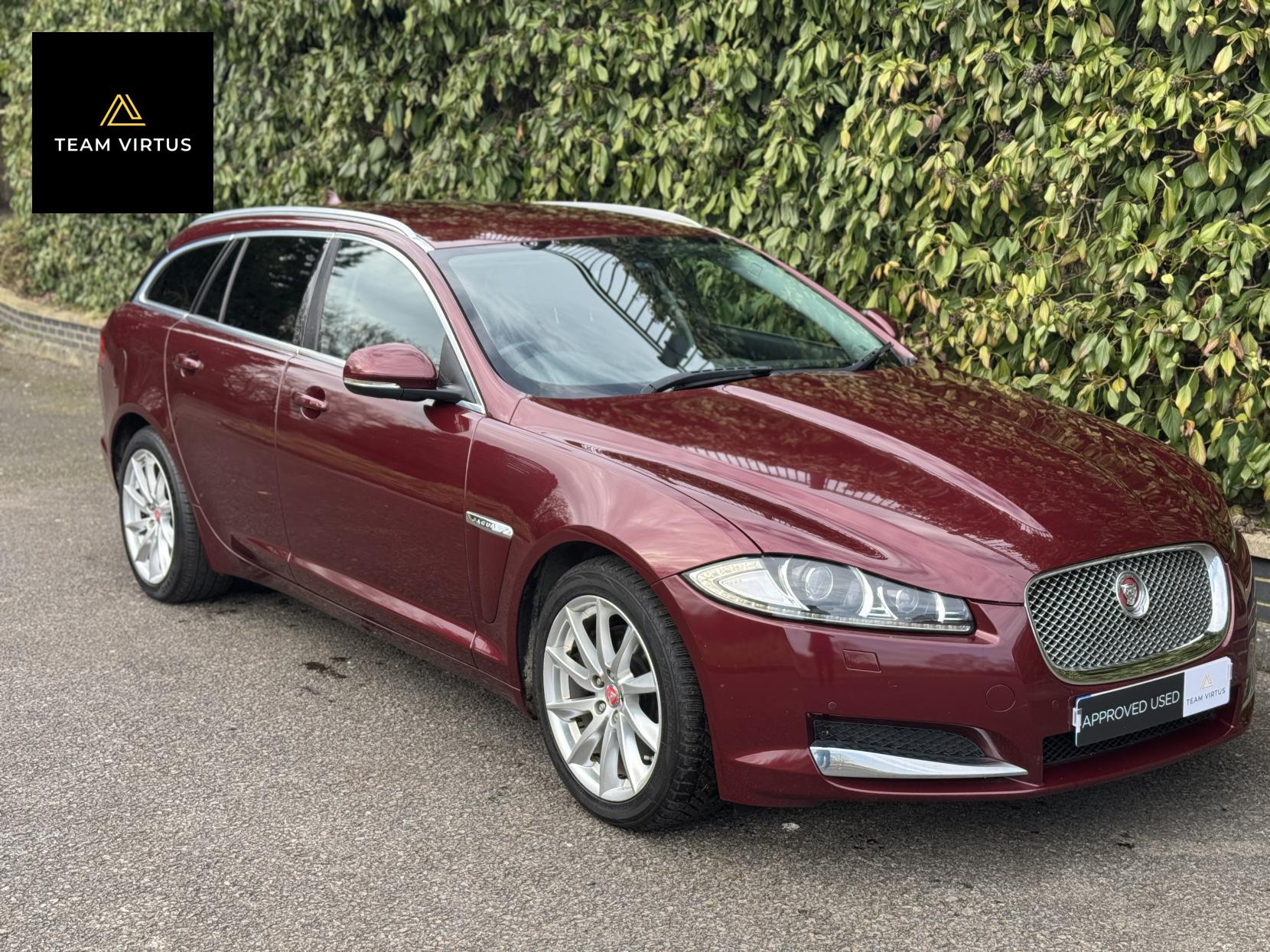 Jaguar XF 2.2d Premium Luxury Sportbrake 5dr Diesel Auto Euro 5 (s/s) (200 ps)