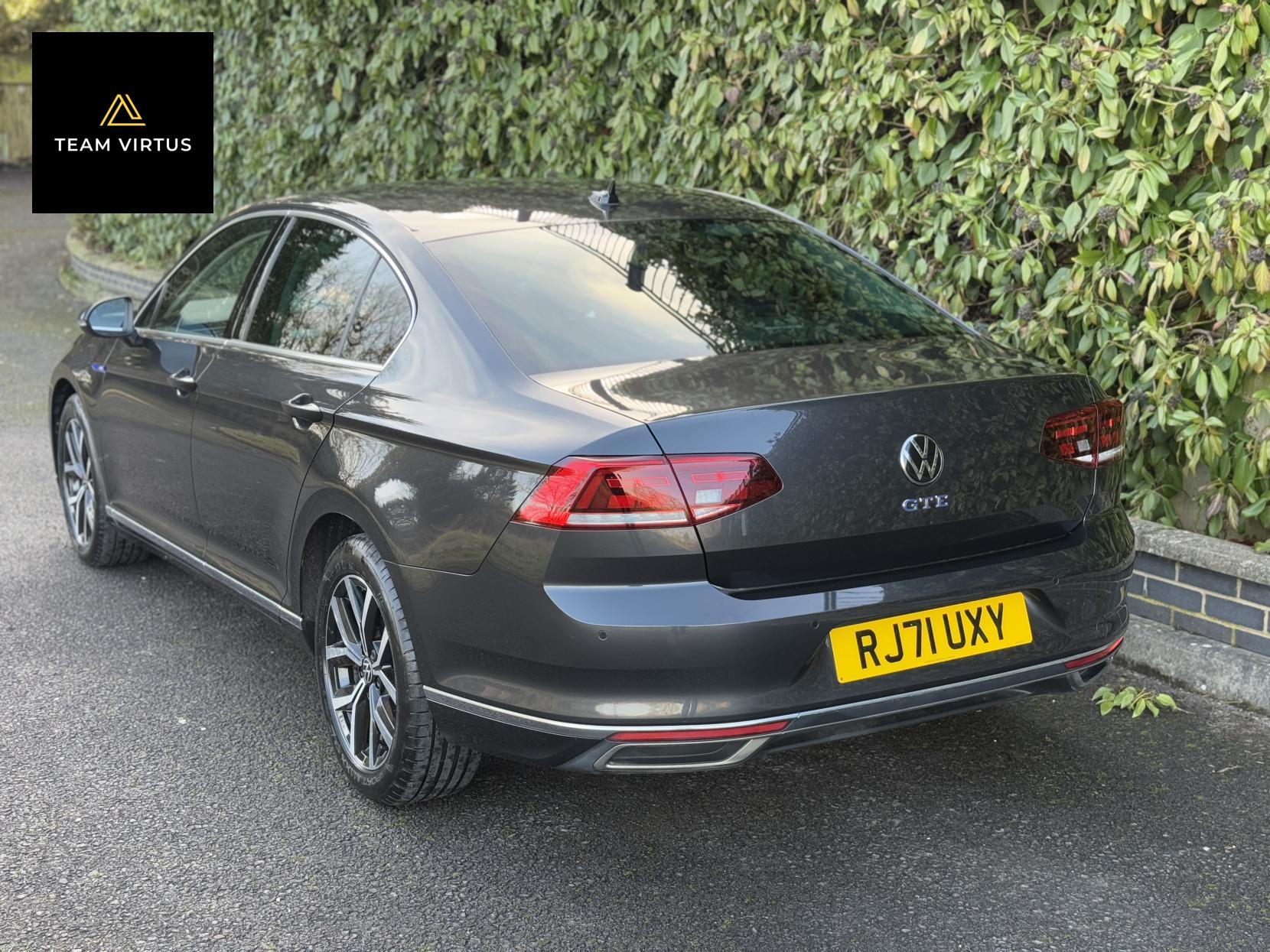 Volkswagen Passat 1.4 TSI 13kWh GTE Saloon 4dr Petrol Plug-in Hybrid DSG Euro 6 (s/s) (218 ps)