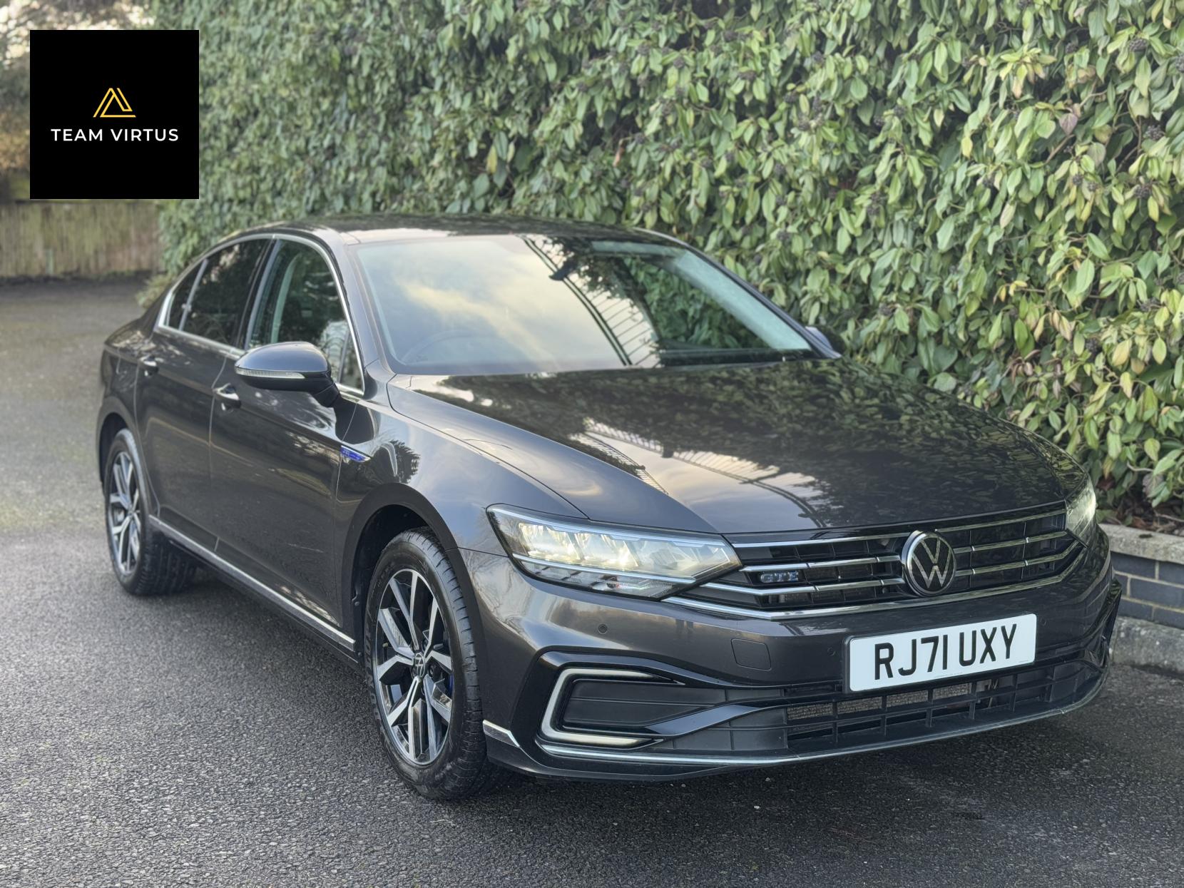 Volkswagen Passat 1.4 TSI 13kWh GTE Saloon 4dr Petrol Plug-in Hybrid DSG Euro 6 (s/s) (218 ps)