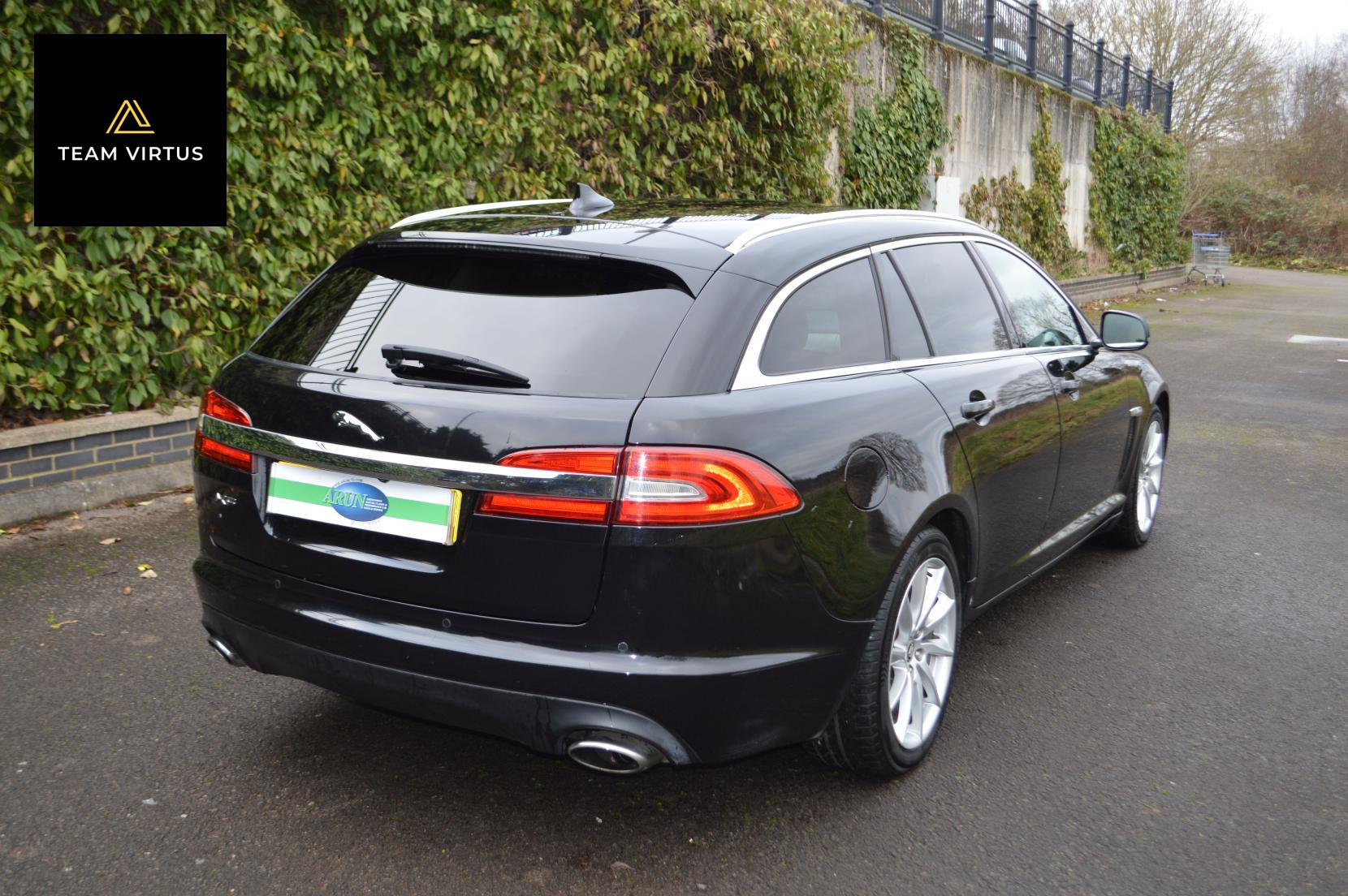 Jaguar XF 3.0d V6 Premium Luxury Sportbrake 5dr Diesel Auto Euro 5 (s/s) (240 ps)