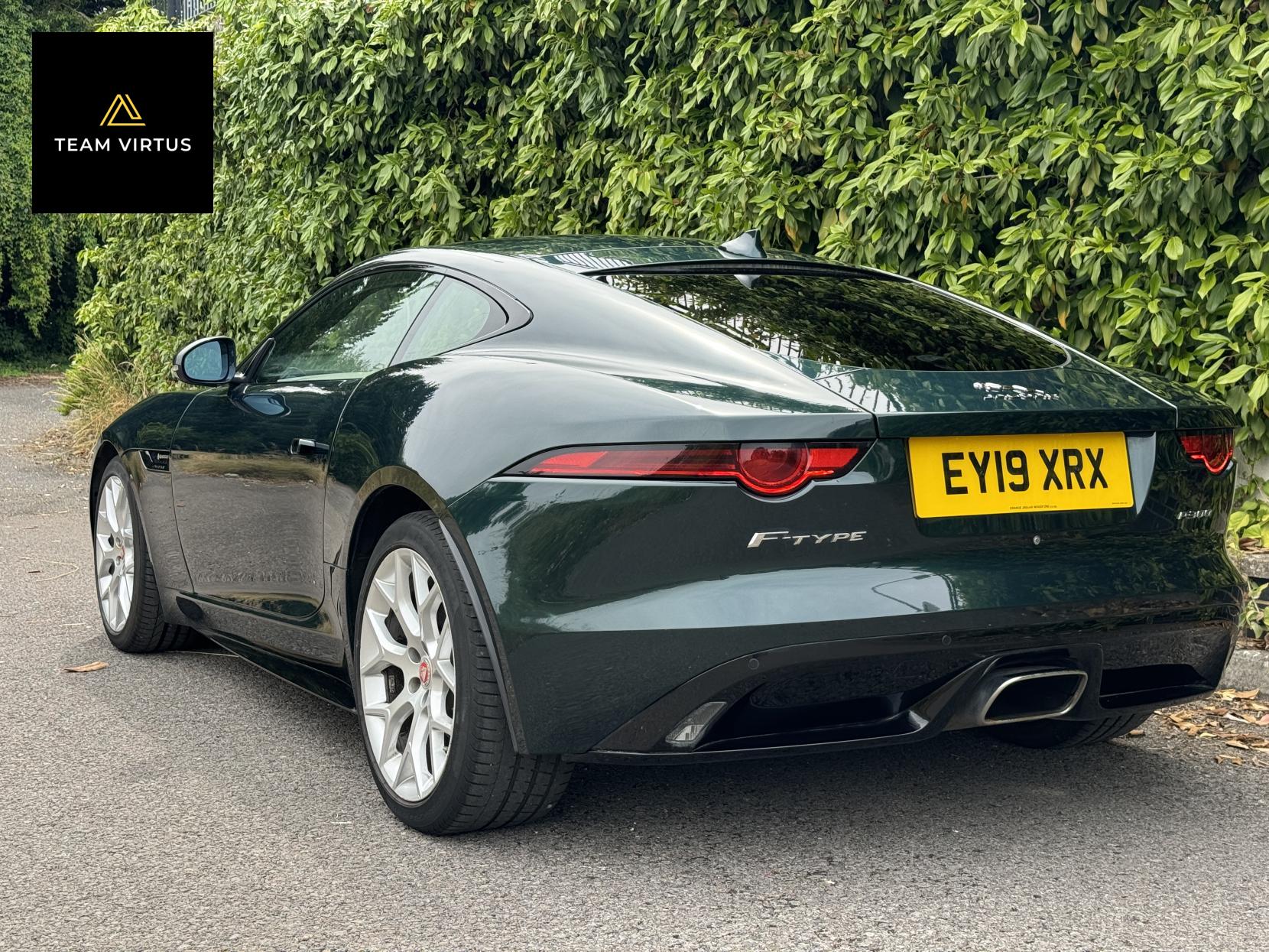 Jaguar F-Type 2.0i GPF R-Dynamic Coupe 2dr Petrol Auto Euro 6 (s/s) (300 ps)