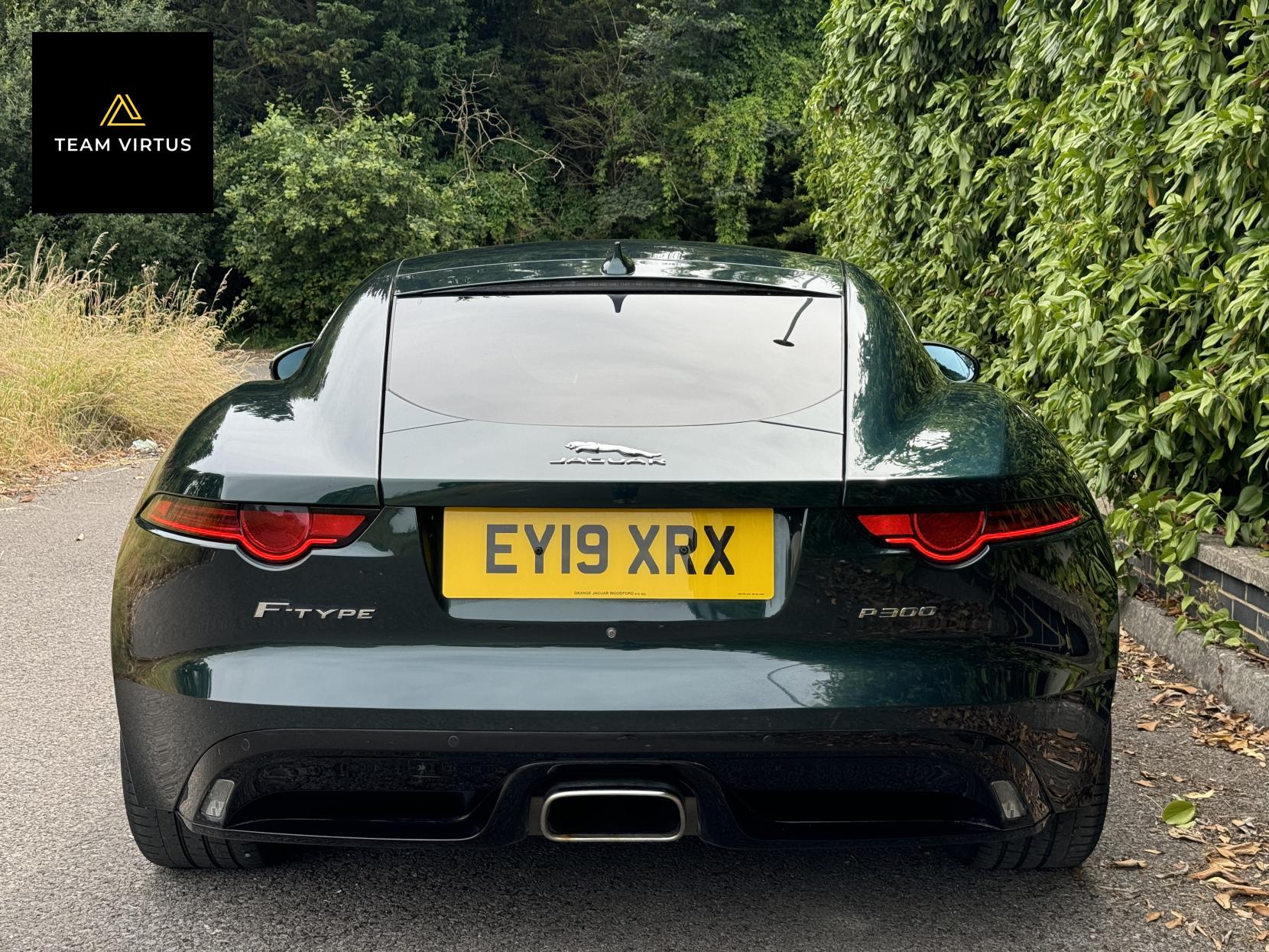 Jaguar F-Type 2.0i GPF R-Dynamic Coupe 2dr Petrol Auto Euro 6 (s/s) (300 ps)