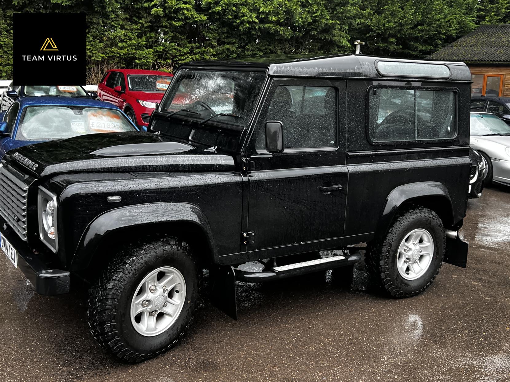 Land Rover Defender 90 2.2 TDCi XS Hard Top SUV 3dr Diesel Manual 4WD SWB Euro 5 (122 ps)