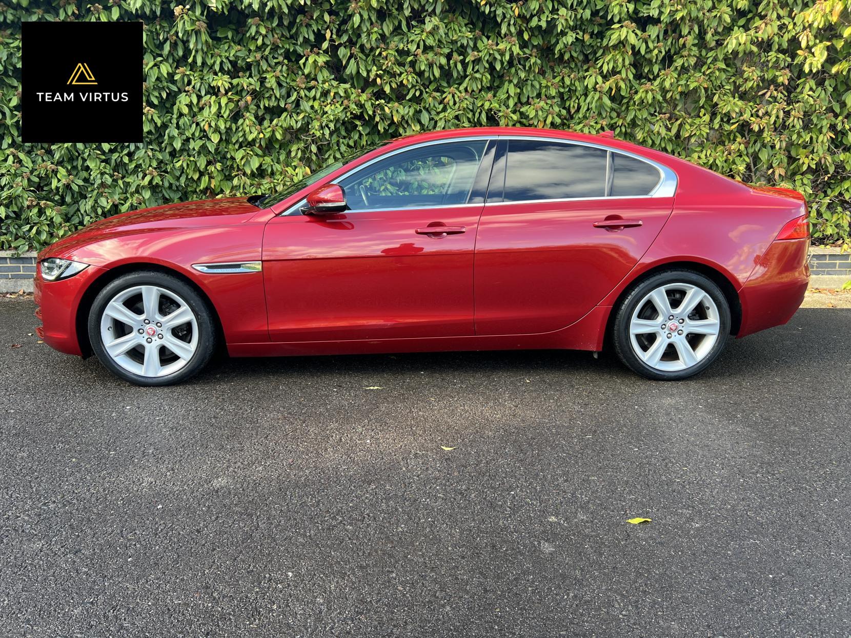 Jaguar XE 2.0d Portfolio Saloon 4dr Diesel Auto Euro 6 (s/s) (180 ps)