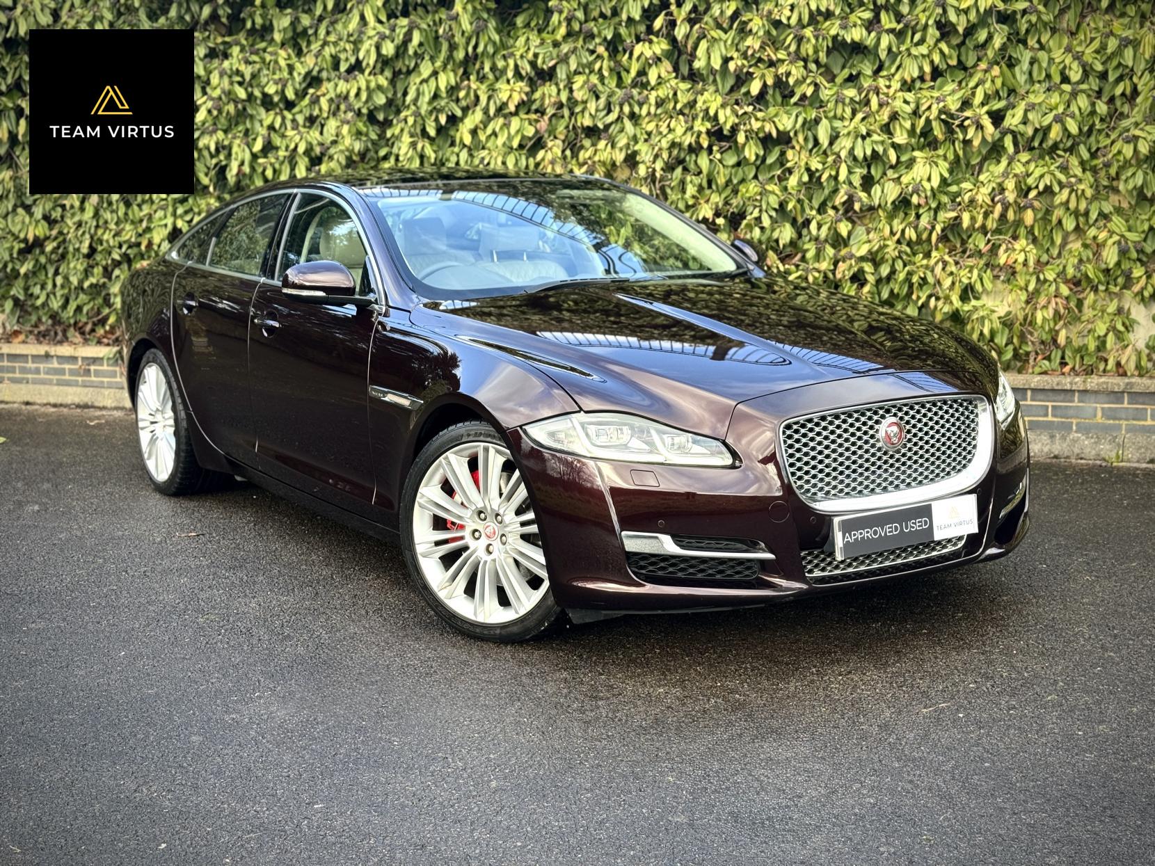 Jaguar XJ 3.0d V6 Portfolio Saloon 4dr Diesel Auto Euro 6 (s/s) (300 ps)