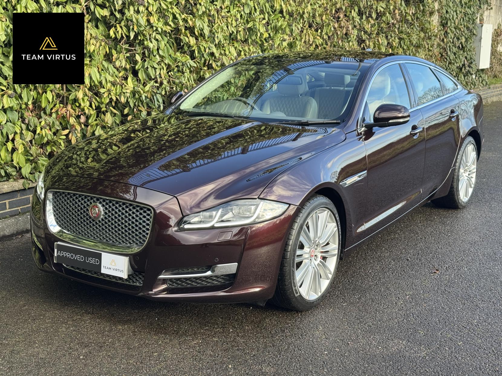 Jaguar XJ 3.0d V6 Portfolio Saloon 4dr Diesel Auto Euro 6 (s/s) (300 ps)