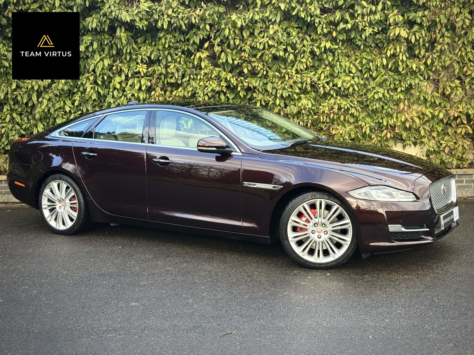 Jaguar XJ 3.0d V6 Portfolio Saloon 4dr Diesel Auto Euro 6 (s/s) (300 ps)