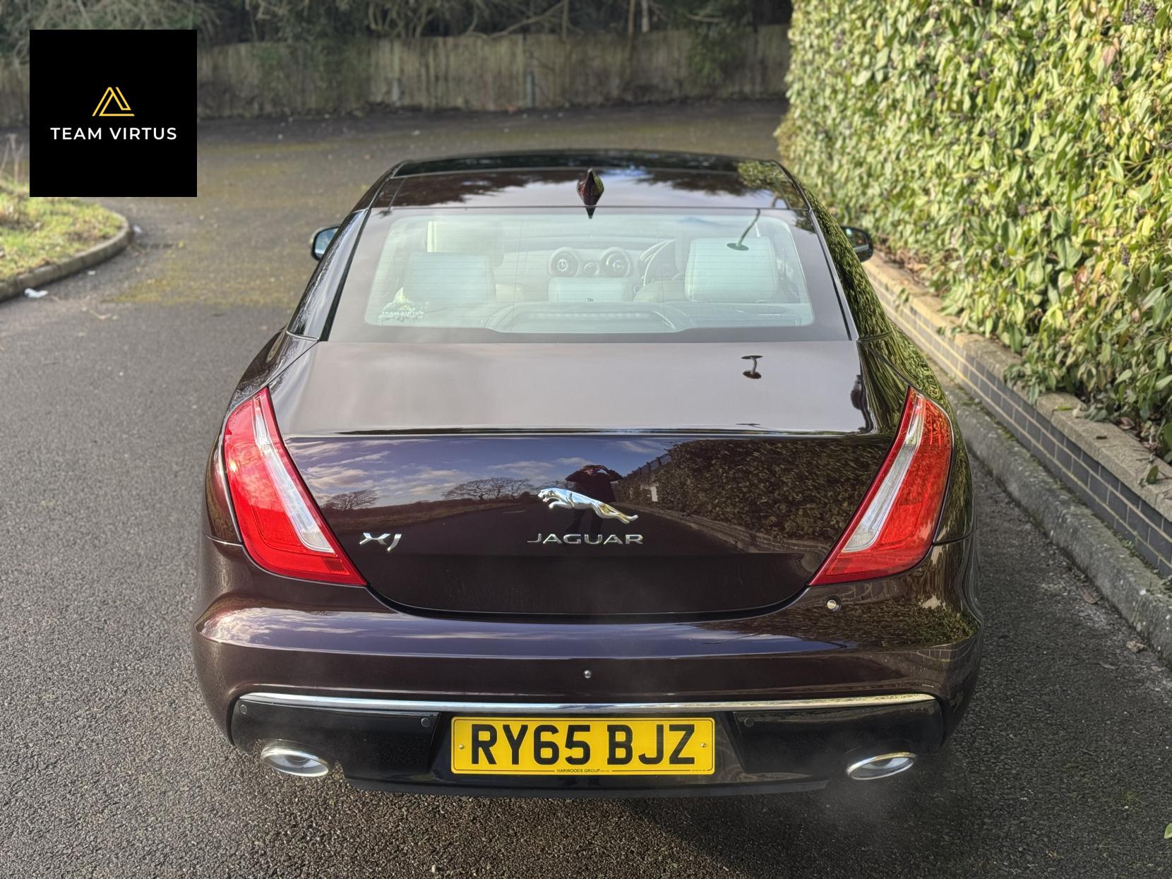 Jaguar XJ 3.0d V6 Portfolio Saloon 4dr Diesel Auto Euro 6 (s/s) (300 ps)