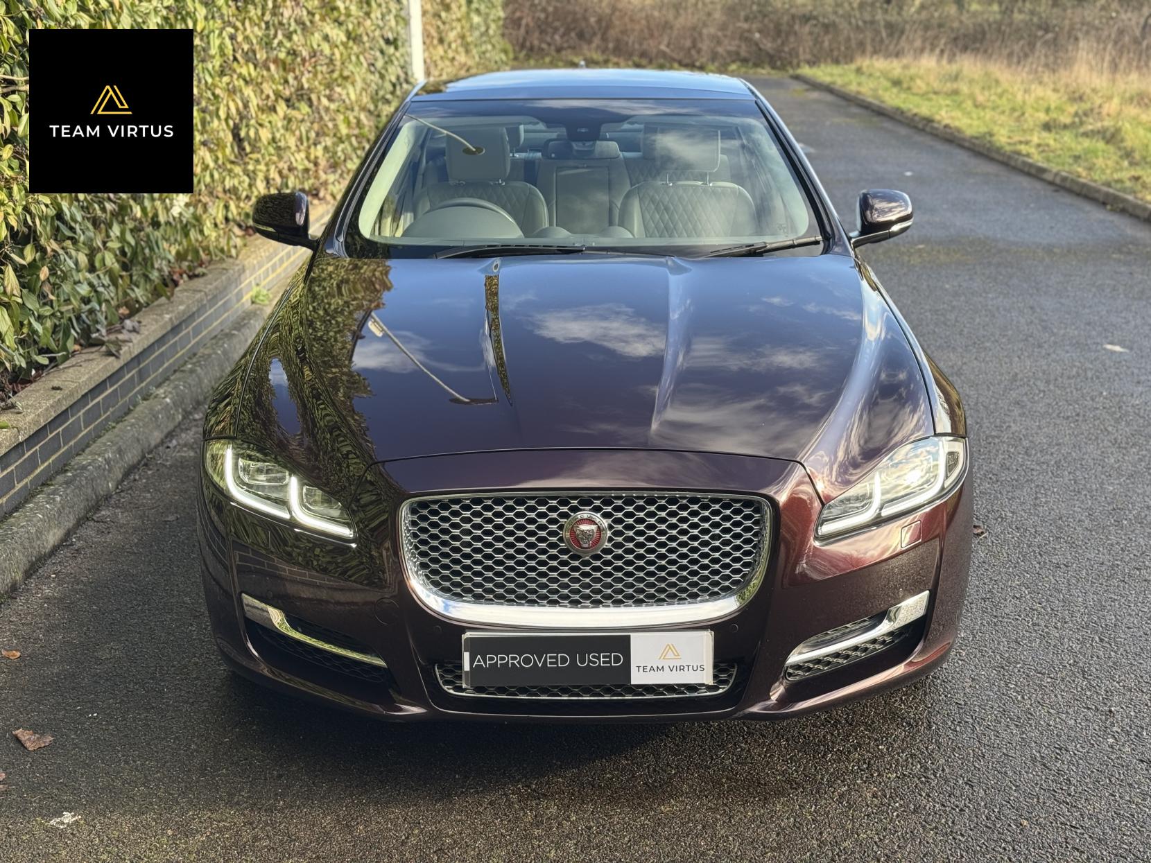 Jaguar XJ 3.0d V6 Portfolio Saloon 4dr Diesel Auto Euro 6 (s/s) (300 ps)