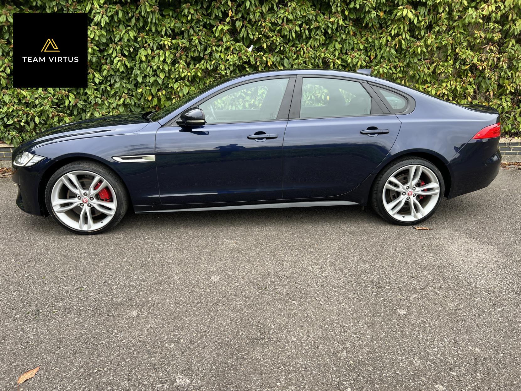 Jaguar XF 3.0 V6 S Saloon 4dr Petrol Auto Euro 6 (s/s) (380 ps)