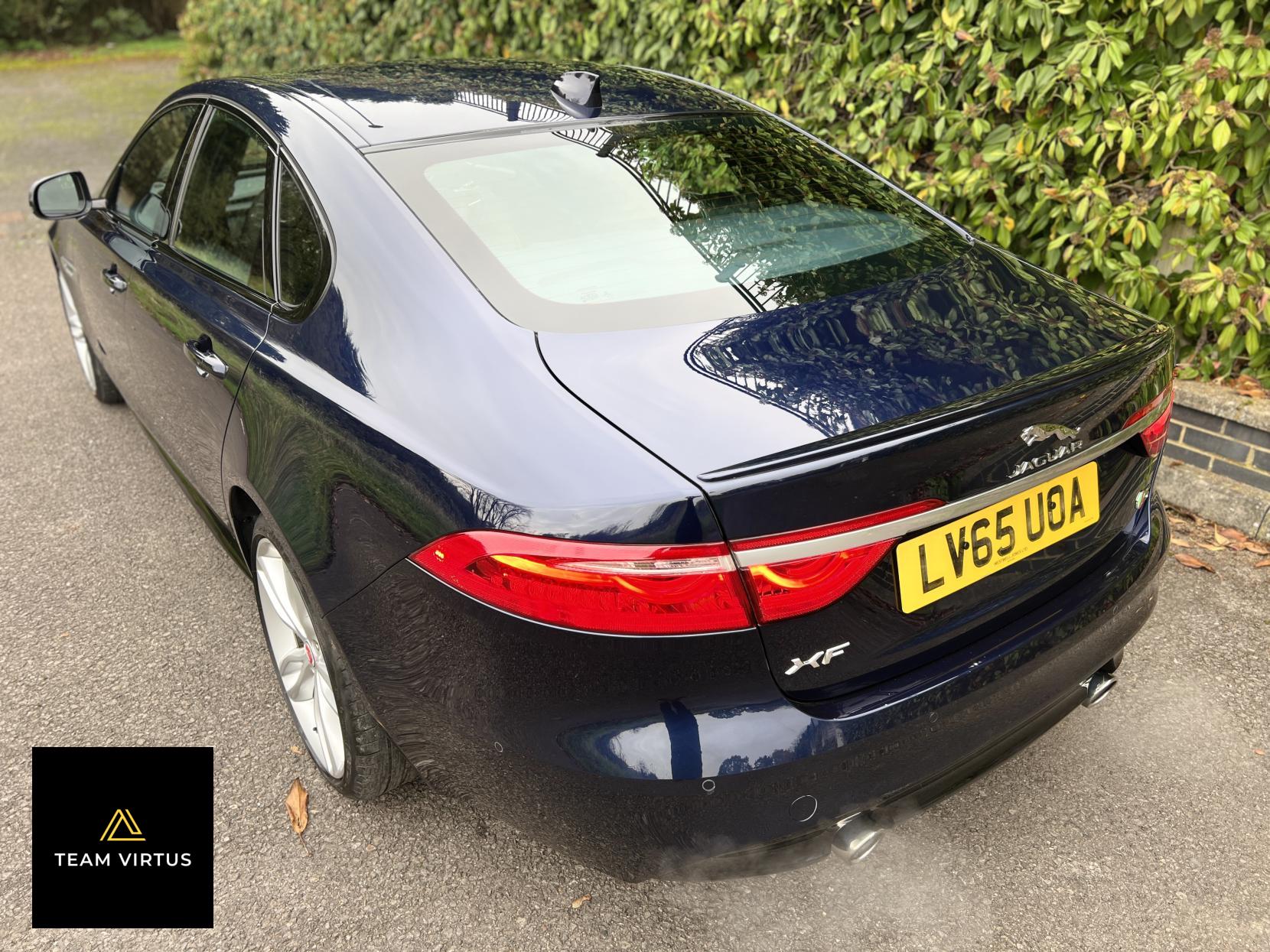 Jaguar XF 3.0 V6 S Saloon 4dr Petrol Auto Euro 6 (s/s) (380 ps)