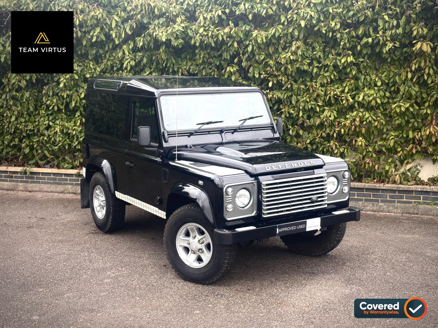 Land Rover Defender 90 2.2 TDCi XS Hard Top SUV 3dr Diesel Manual 4WD SWB Euro 5 (122 ps)