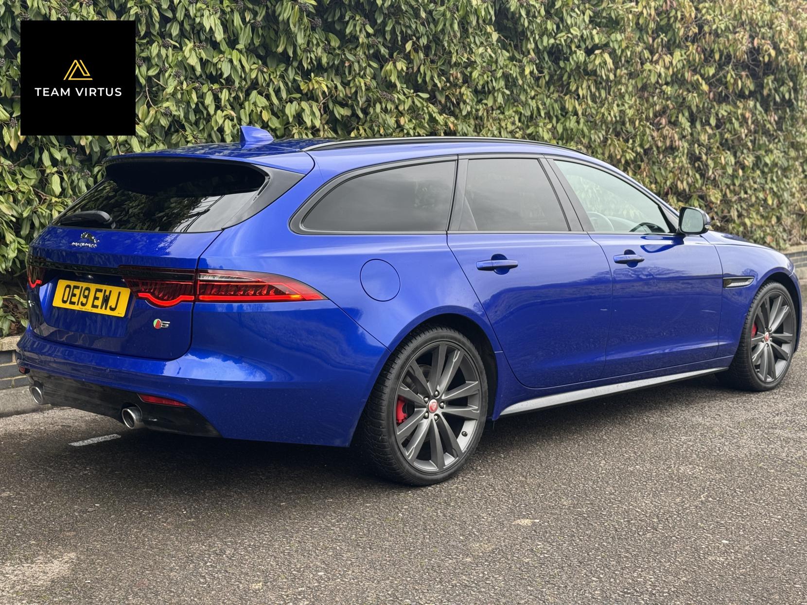 Jaguar XF 3.0d V6 S Sportbrake 5dr Diesel Auto Euro 6 (s/s) (300 ps)