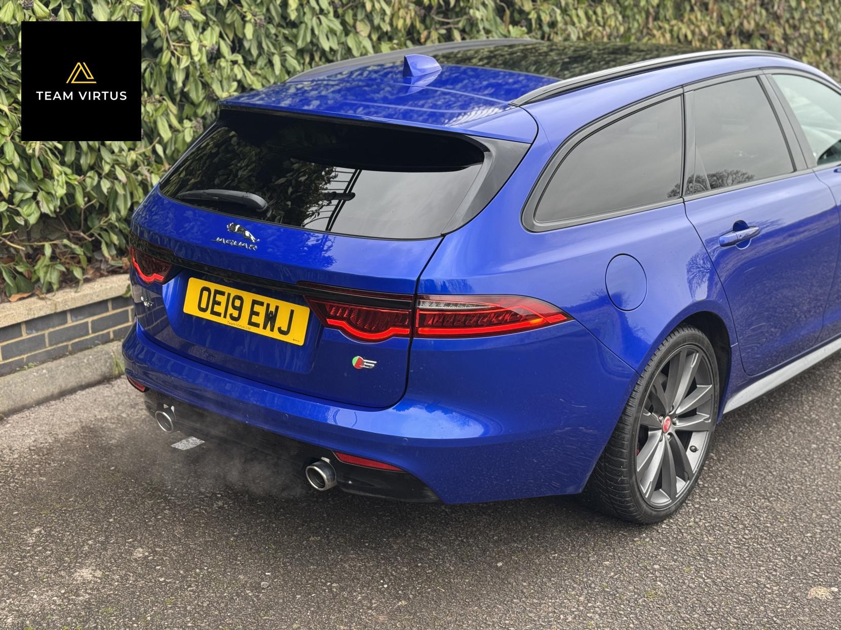 Jaguar XF 3.0d V6 S Sportbrake 5dr Diesel Auto Euro 6 (s/s) (300 ps)